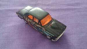 �y���������z�z�r�[ �E�͌^�ԁE�o�C�N ���[�V���O�J�[ ���F�C�N���~�j�A�`�����z�b�g�z�C�[����t�H�[�h�T���_�[�{���g��G���u�G���G�X�^�hvehiculo miniatura hotwheels �� ford thunder bolt �� en bue