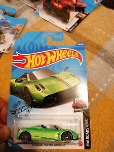 yzzr[ E͌^ԁEoCN [VOJ[ zbgzC[pK[jtAC[hX^[hotwheels 17 pagani huayra roadster