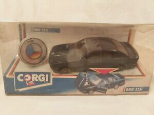 �y���������z�z�r�[ �E�͌^�ԁE�o�C�N ���[�V���O�J�[ �R�[�M�[�X�P�[��corgi 136 scale bmw 525i