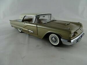 【送料無料】ホビー ・模型車・バイク レーシングカー ダンベリーミントフォードサンダーバードクーペ124 danbury mint 1959 ford thunderbird coupe bnib