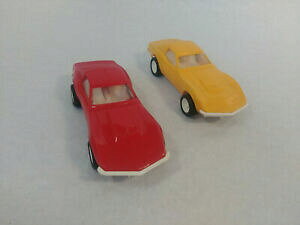 yzzr[ E͌^ԁEoCN [VOJ[ bgRxbgAvXgPuhlot 2 cars corvette en plastque unbranded approx 124e