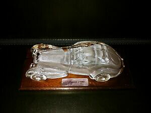 yzzr[ E͌^ԁEoCN [VOJ[ fJ[WK[N[yNX^NAIx[Xmodel car jaguar coupe crystal clear on wooden base