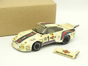 yzzr[ E͌^ԁEoCN [VOJ[ W}EgLbg|VF}eB[joresin mounted kit record 143 porsche 935 martini no 1