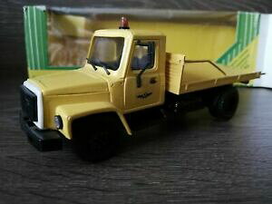 yzzr[ E͌^ԁEoCN [VOJ[ RpjIAGt[g143 companion gaz 3307 aeroflot rarity