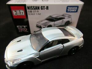 yzzr[ E͌^ԁEoCN [VOJ[ g~JXyVf***tss tomica nissan gtr 50th anniversary special model