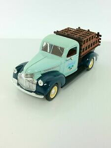 yzzr[ E͌^ԁEoCN [VOJ[ ~jJ[V{[minicar 118 1946 chevrolet plateau