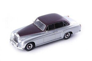 【送料無料】ホビー ・模型車・バイク レーシングカー カーカルトロールスロイスシルバードーンギアシルバーメタリックcar cult atc60036 143 rollsroyce silver dawn ghia 1952 silver metallic