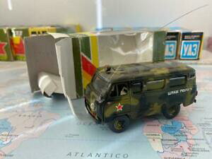 yzzr[ E͌^ԁEoCN [VOJ[ fmodel 143 uaz452, army car ussr cccp