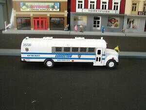 yzzr[ E͌^ԁEoCN [VOJ[ R[hLbgobVoXXP[for code 3 kitbash nyc correction bus 164 scale