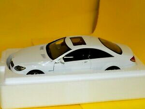 yzzr[ E͌^ԁEoCN [VOJ[ ZfXxcI[gA[gmercedes benz cl63 amg 2006 autoart 76167 118