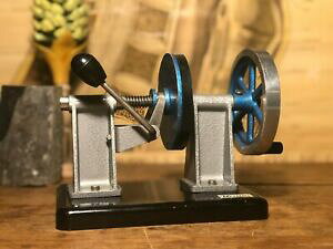 yzzr[ ͌^ fJ[ XP[fGWBe[Whemaclutchdemonstrationfvintage hema clutch demonstration educational model by scale model car engine