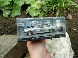 �y���������z�z�r�[ �͌^�� ���f���J�[ �W�F�[���Y�{���h�{�b�N�X�J�[���f��007 james bond car bmw 750 i tomorrow never dies 143 boxed car model