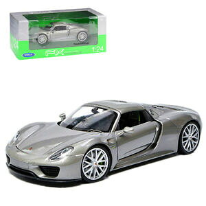 【送料無料】ホビー 模型車 モデルカー ポルシェスパイダーダイカストモデルロードスターwelly 124 porsche 918 spyder diecast metal model car roadster in box silver