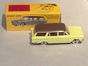 yzzr[ ͌^ fJ[ fASXeB[jtBAbgfJ[{bNXdinky de agostini fiat 1800 familliale model car boxed