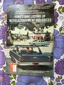 【送料無料】ホビー 模型車 モデルカー フォードパンフレットモデルサンダーバードファルコンカー1961 ford brochure models equipment amp; s dealership thunderbird falcon car