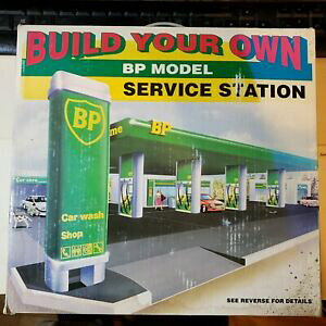 yzzr[ ͌^ fJ[ fT[rXXe[V[NVbvGfBVbp model service station build your own work shop car wash 1995 edition
