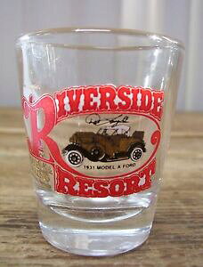 �y���������z�z�r�[ �͌^�� ���f���J�[ ���o�[�T�C�h���]�[�g�z�e�����t�����l�o�_���f���t�H�[�h�V���b�g�O���X�o�[riverside resort hotel laughlin nevada model a ford car shot glass bar barware