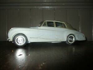 �y���������z�z�r�[ �͌^�� ���f���J�[ ���[���X���C�X�X�P�[�����f���J�[viintage hubley rolls royce authentic scale model car