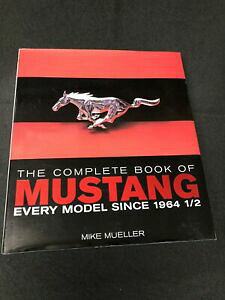 �y���������z�z�r�[ �͌^�� ���f���J�[ �t�H�[�h�}�X�^���O���f��the complete book of ford mustang every car model since 1964 hc large book