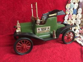 【送料無料】ホビー 模型車 モデルカー ビンテージモデルフォードジムビームヶウイスキーvintage model t ford car jim beam 100 month old whiskey decanter collectible