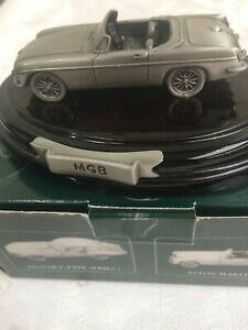 yzzr[ ͌^ fJ[ NVbNJ[RNVs[^[f{bNXfmarque models the classic car collection mgb pewter model boxed