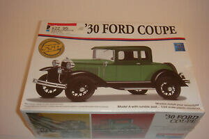 yzzr[ ͌^ fJ[ mOtH[hN[yfJ[Lbg{bNXI2009 monogram 30 ford coupe model a tin lizzie car kit 124 7551 sealed box