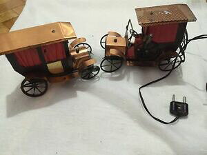 �y���������z�z�r�[ �͌^�� ���f���J�[ ���f���e�[�u�������v�{�[�i�X���f��old car model tin table lamp red bonus additional matching old car model
