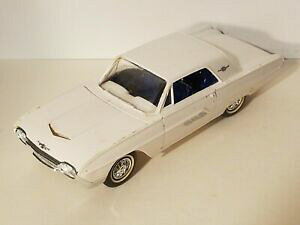【送料無料】ホビー 模型車 モデルカー フォードサンダーバードプロモーションモデルカーベースホワイト1961 ford tbird thunderbird promo model car screw base white