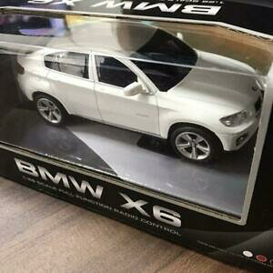 yzzr[ ͌^ fJ[ vX`bNfzCgbmx x6 plastic model white car
