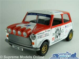 yzzr[ ͌^ fJ[ eLTXI[XeB[X~jf[J[XP[kaustin morris mini model rally car 136 scale csma corgi 05505 frizzell k8
