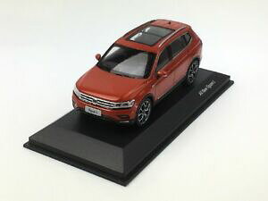 yzzr[ ͌^ fJ[ tHNX[Qforiginal 143 saic volkswagen tiguan lsuv2017 alloy car model 2 colors