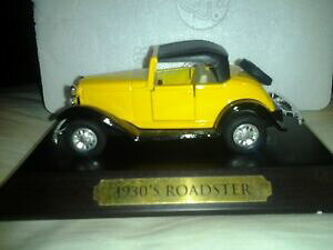 yzzr[ ͌^ fJ[ [hX^[NVbNf{bNXN}1930s roadster classic model car in box