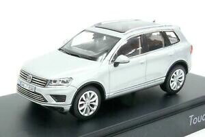 yzzr[ ͌^ fJ[ tHNX[QVo[tHNX[QRN^fJ[2015 volkswagen touareg 7p v6 tdi silver herpa 143 vw collector039;s model car