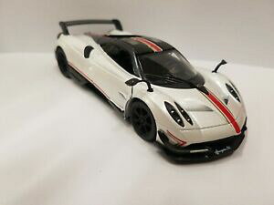 �y���������z�z�r�[ �͌^�� ���f���J�[ ���f���X�P�[���h�A2016 pagani huayra bc white kinsmart toy car model 138 scale metal open door