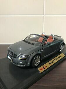 yzzr[ ͌^ fJ[ x[XfAEfB[hX^[model car with base audi tt roadster