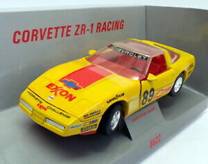 yzzr[ ͌^ fJ[ XP[fJ[V{[Rxbg[VOrevell 124 scale model car 8622 chevrolet corvette zr1 racing yellow