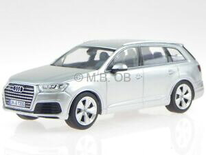 yzzr[ ͌^ fJ[ AEfB~j}bNXaudi q7 typ 4m 2015 florett silver modelcar minimax 143