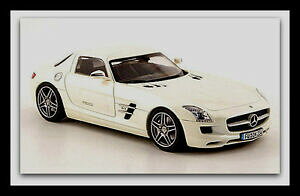 yzzr[ ͌^ fJ[ ZfXzCg^bNXP[wonderful schucomodelcar mercedes sls amg 2010 white metallic scale 143