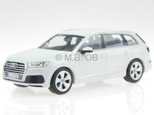 yzzr[ ͌^ fJ[ AEfBzCg~j}bNXaudi q7 typ 4m 2015 gletscher white modelcar minimax 143