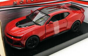 yzzr[ ͌^ fJ[ XP[fJ[V{[J}motormax 124 scale model car 79351 2017 chevrolet camaro zl1met red