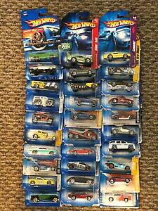 �y���������z�z�r�[ �͌^�� ���f���J�[ ���f���j�b�v�z�b�g�z�C�[��lot of 30 unresearched hot wheels cars from 2000�fs different models nip
