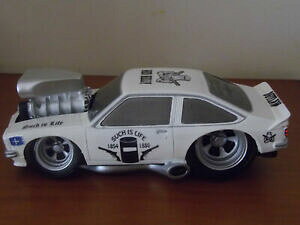 【送料無料】ホビー 模型車 モデルカー カスタムネッドケリーホールデンアウトロースケールモデルカーボックスcustom ned kelly outlaw holden torana 118 scale model car boxed