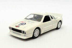 �y���������z�z�r�[ �͌^�� ���f���J�[ �X�P�[�����f���J�[�����`�A�����[solido 143 scale model car 102 lancia rally