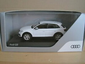 【送料無料】ホビー 模型車 モデルカー アイビスホワイトアウディコレクションモデルアウディaudi q5 in ibis white 143 audi collection model car