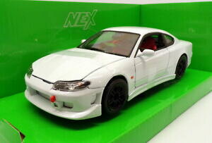 yzzr[ ͌^ fJ[ XP[fJ[VrAszCgwelly 124 scale model car 22485nsw nissan silvia s15 white