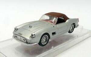 yzzr[ ͌^ fJ[ XP[fJ[tF[XpC_[vitesse 143 scale model car 142ferrari 250 spyder californiasilver