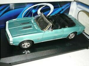 yzzr[ ͌^ fJ[ V{[J}ss3961967118}CXgfJ[chevrolet chevy camaro ss396 cabriolet 1967 blue 118 maisto model car with or