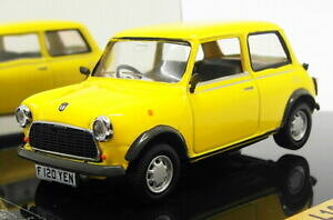 �y���������z�z�r�[ �͌^�� ���f���J�[ �X�P�[�����f���J�[���[�o�[�~�jvitesse 143 scale model car l109crover mini cityyellow