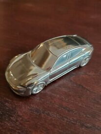 【送料無料】ホビー 模型車 モデルカー ポルシェメタルカラーモデルporsche taycan model metal car paperweight in metal color
