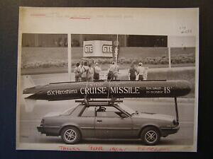 �y���������z�z�r�[ �͌^�� ���f���J�[ ���[�h�f�����f���~�T�C����glossy press photo 1983 car leading protesters amp; a model cruise missile gte 2